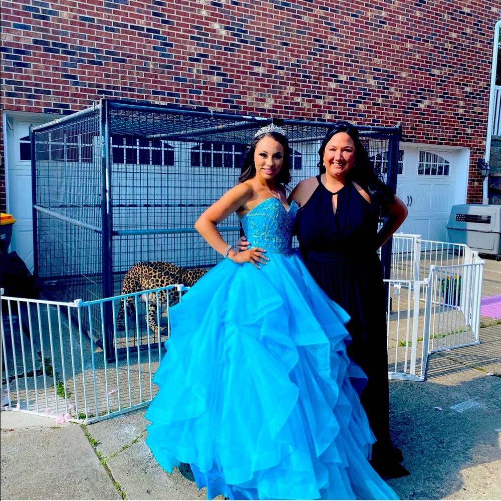 Gorgeous Red Carpet Teal Gown Couture